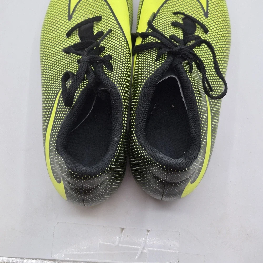 Nike Soccer Cleats Youth‎ 5Y Volt Black Firm Ground Football Shoes FG Boots Kids
